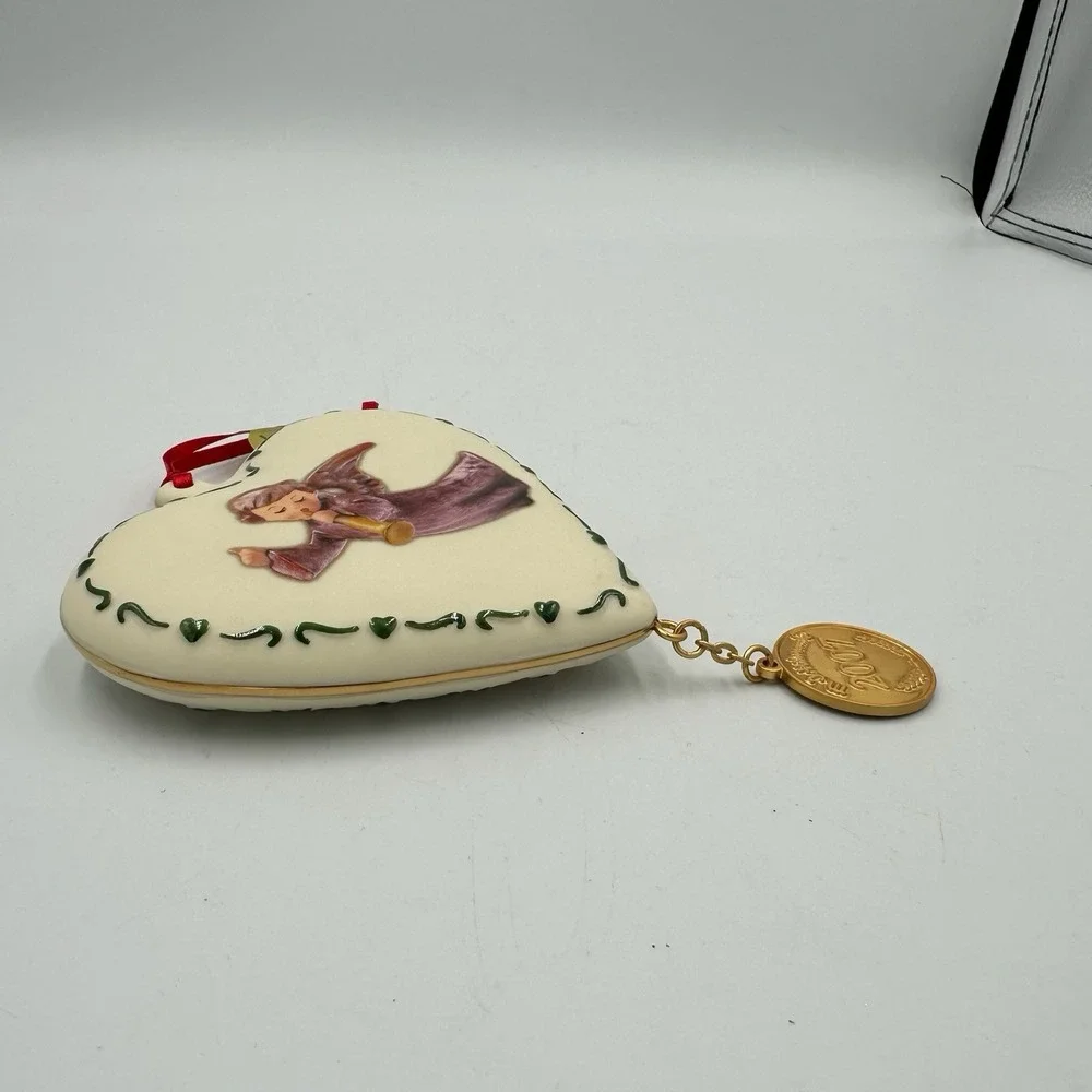 2007 Annual HUMMEL Heart Design Ornament - Flying‎ Angel - In Original Box